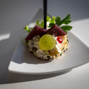 Хапка с крема сирене, Лавандула и плод
